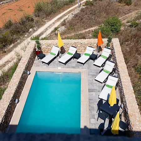 Ajuga Luxury Boutique Bed & Breakfast Qala