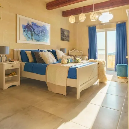 Ajuga Luxury Boutique Bed & Breakfast *