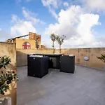 Ajuga Luxury Boutique Bed and Breakfast Qala