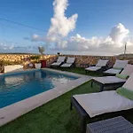 Ajuga Luxury Boutique Bed and Breakfast