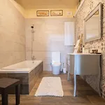 Ajuga Luxury Boutique Bed and Breakfast Qala