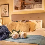 Bed and Breakfast Ajuga Luxury Boutique 4*