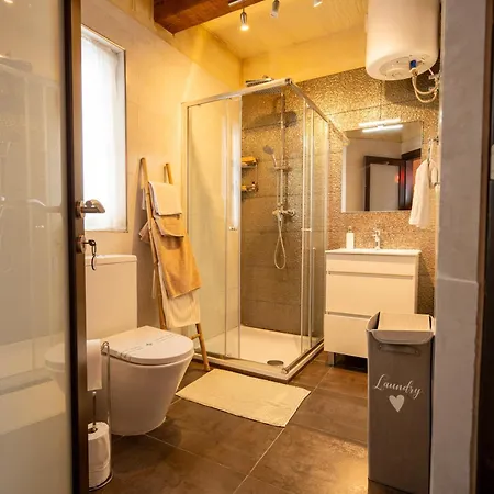 Ajuga Luxury Boutique 4*