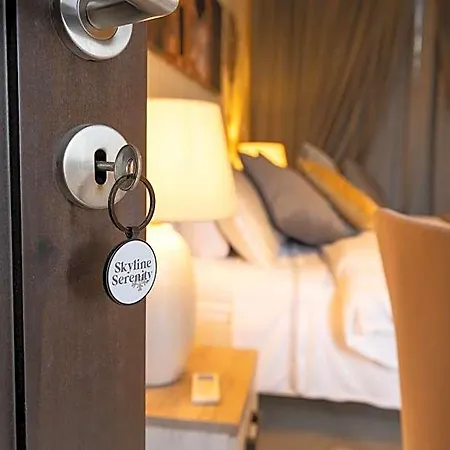 Ajuga Luxury Boutique Couette-café